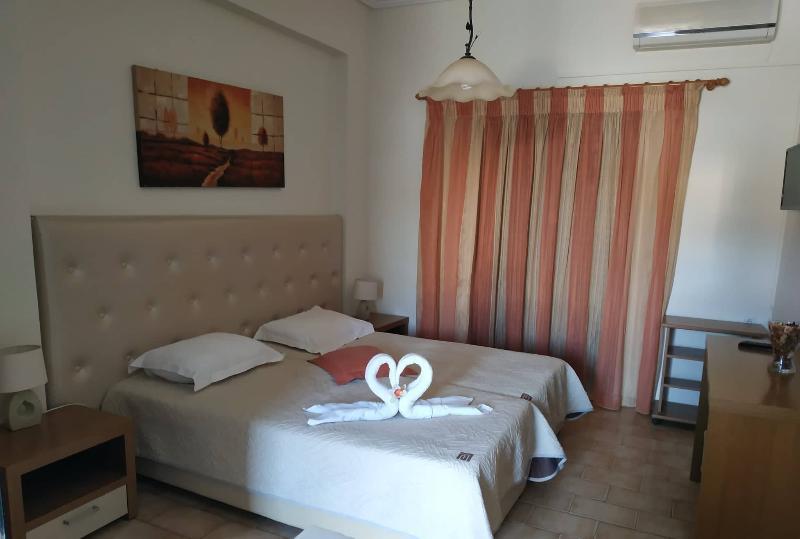 Eleni'S Garden & Castello Suites Alykanas  Exterior foto