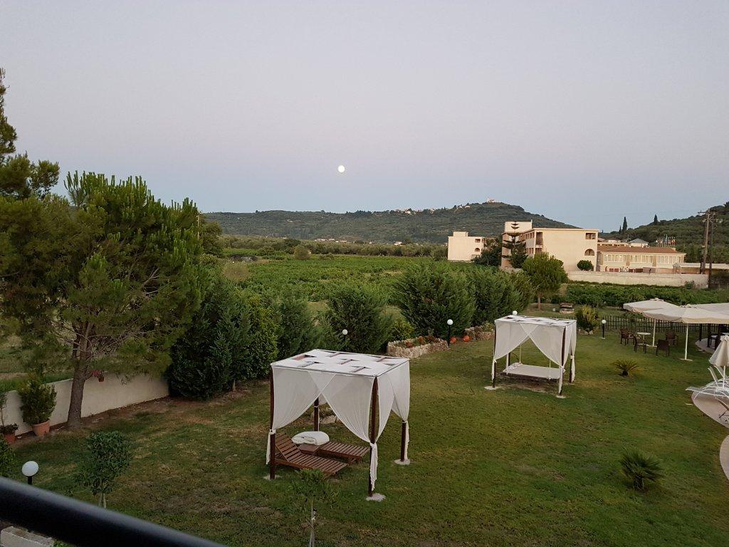 Eleni'S Garden & Castello Suites Alykanas  Exterior foto
